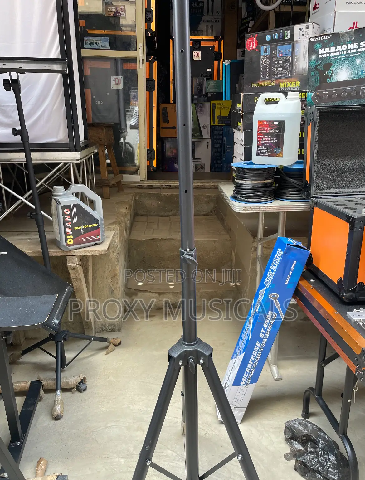 Speaker Stand