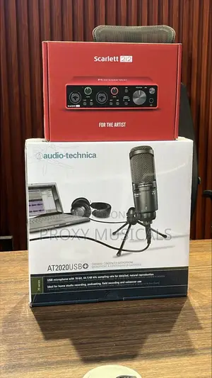 Scarlett 2i2 Soundcard Audio-Technica At2020usb+ Condenser Mic