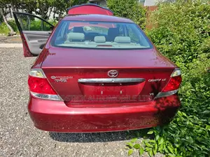 Toyota Camry LE V6 4dr Sedan (3.0L 6cyl 5A) 2006 Red