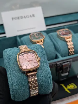 Poedagar Quality Ladies Chain Strap Wristwatch