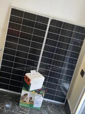 Modern Solar Power Station for Home Outdoor Use