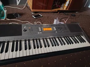 Keyboard Psr 353