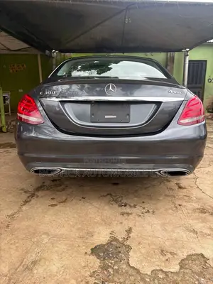 Mercedes-Benz C300 Luxury 4Matic Sedan AWD (2.0L 4cyl 7A) 2016 Gray