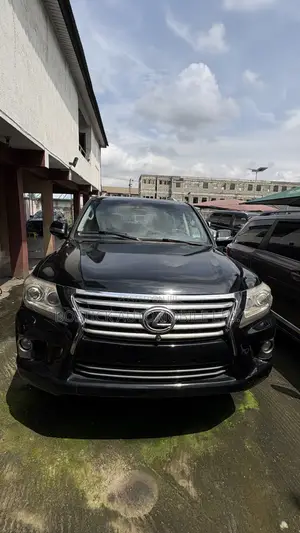 Lexus LX 570 2011 Black
