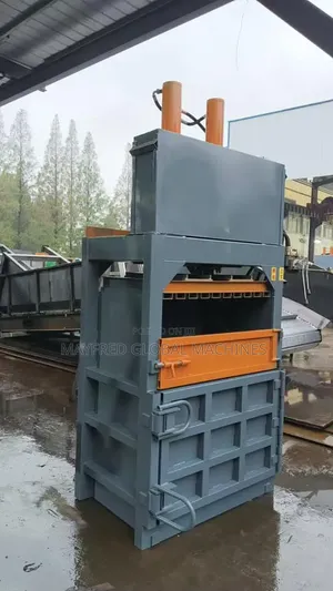 Vertical Hydrolic Baling Compressing Machine (80 Tons) Baler