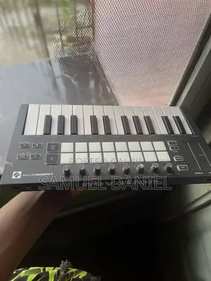 Novation Launch Key Mini
