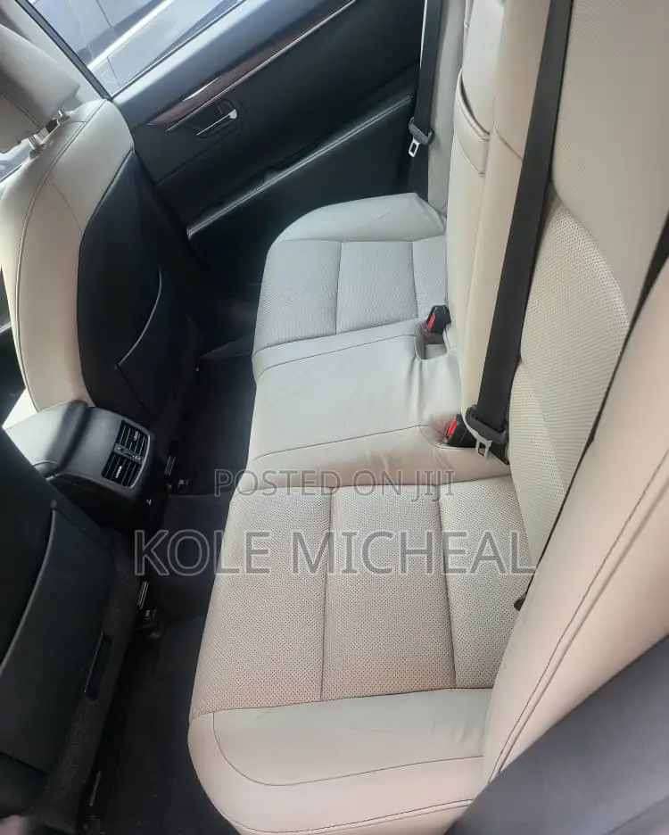 Lexus ES 2013 Silver