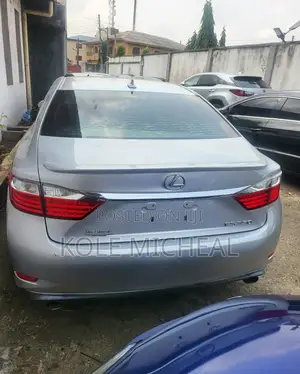 Lexus ES 2013 Silver