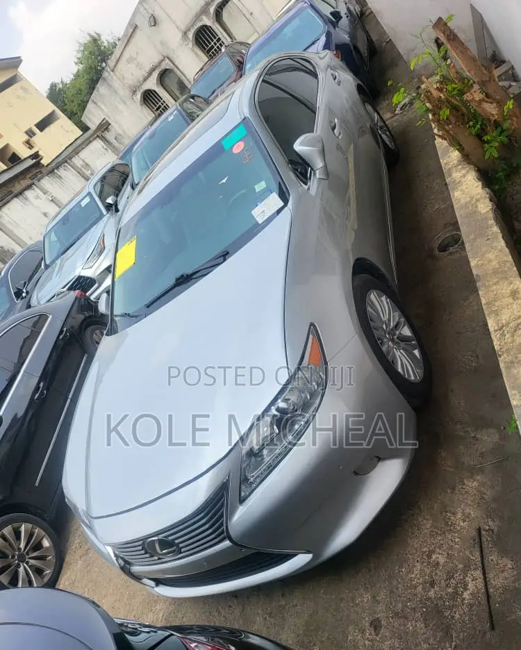 Lexus ES 2013 Silver
