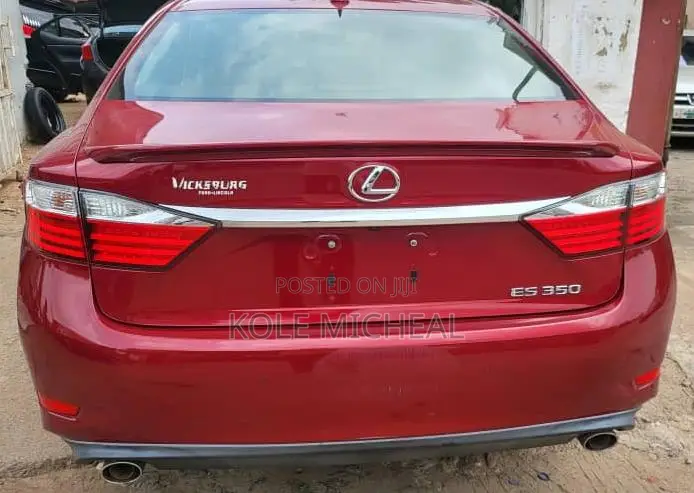 Lexus ES 2013 Red