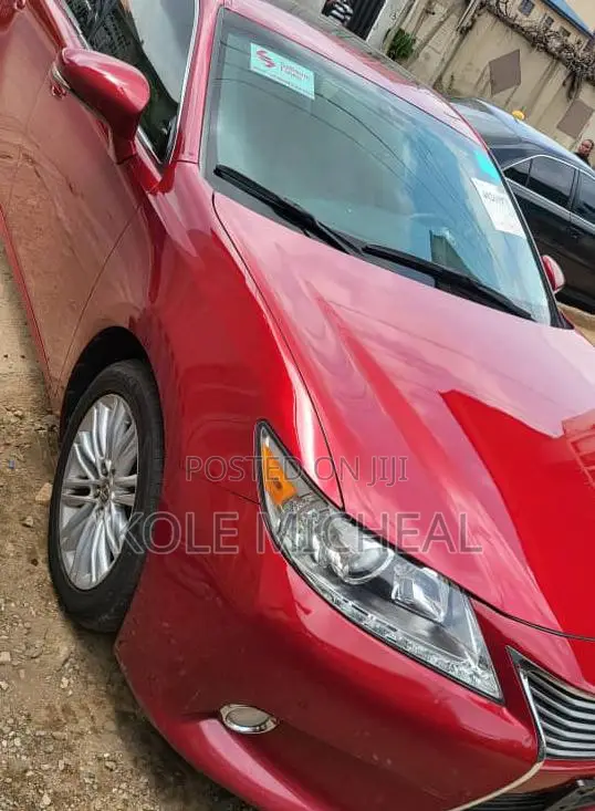 Lexus ES 2013 Red