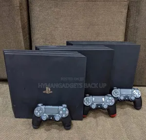 Uk Used Ps 4 Pro 1tb With 2 Pads and Game