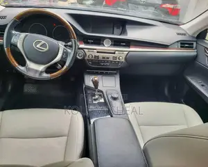 Lexus ES 2013 Red