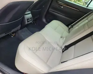 Lexus ES 2013 Red