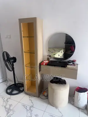 Vanity Set