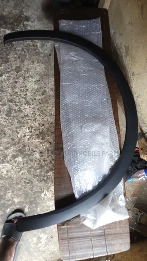 Fender Padded or Fender Chrome Porsche Cayenne 2011 / 2019