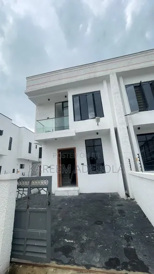 4bdrm Duplex in Ikota for sale