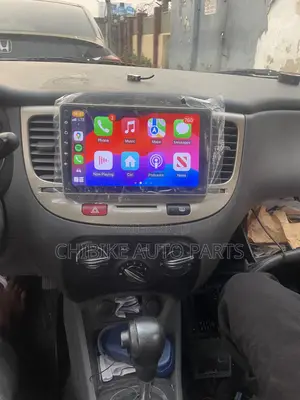 Kia Rio 2006-2010 Navigation Apple Carplay/Reverse Camera