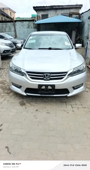 Honda Accord 2013 Silver