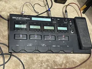 Rent a Professional Zoom G5n Multi Effect Processor for Solo Guitarist