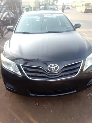 Toyota Camry Base 4dr Sedan (2.5L 4cyl 6M) 2011 Black