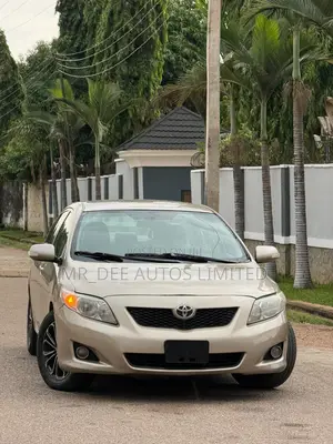 Toyota Corolla 2009 Gold