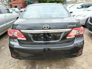 Toyota Corolla LE 4dr Sedan (1.8L 4cyl 4A) 2012 Black