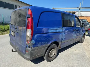 Mercedes-Benz Vito 2005 Blue