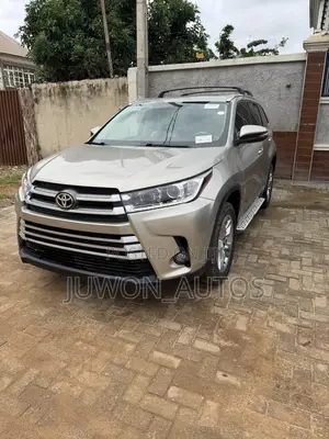 Toyota Highlander Limited 4dr SUV AWD (3.5L 6cyl 6A) 2015 Gold