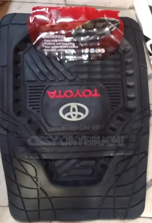 Toyota( Cup)Rubber Footmats