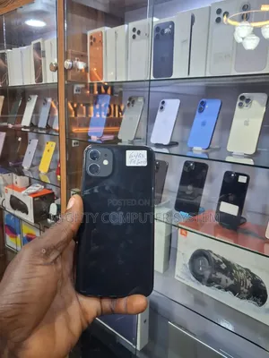 Apple iPhone 11 64 GB