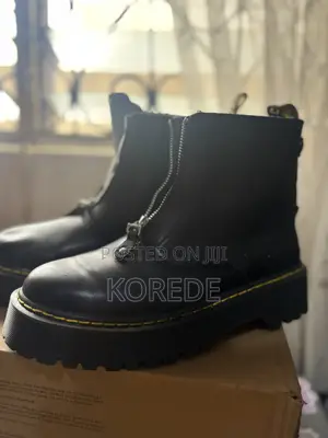 Dr Martens High Top Boots (Unisex)- Brand New