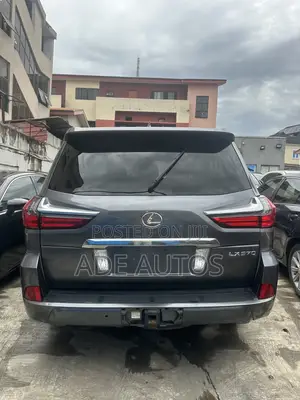 Lexus LX 570 AWD 2017 Gray