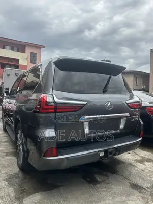 Lexus LX 570 AWD 2017 Gray