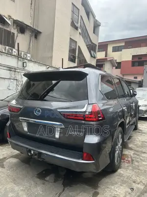 Lexus LX 570 AWD 2017 Gray