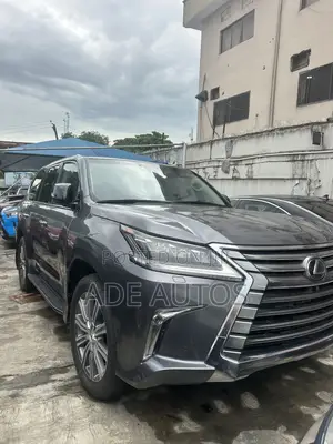Lexus LX 570 AWD 2017 Gray