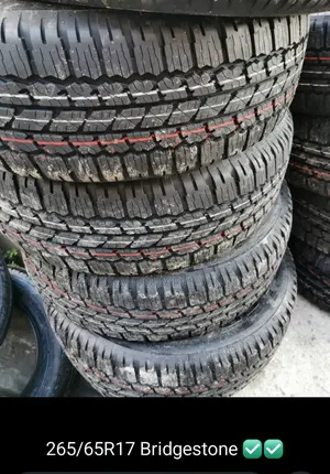 Original Bridgestone Tyre 267/65r17