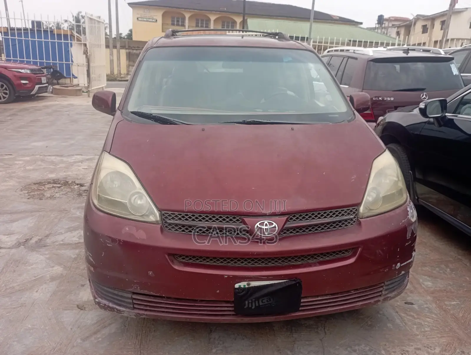Toyota Sienna 2004 Red