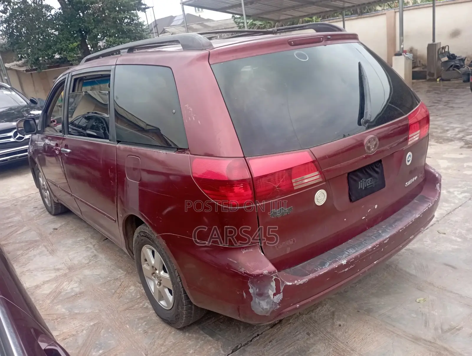 Toyota Sienna 2004 Red