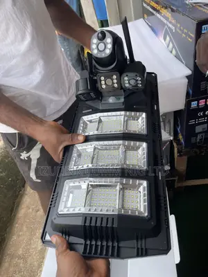 Ai Sola Camera +Lighting 2in1