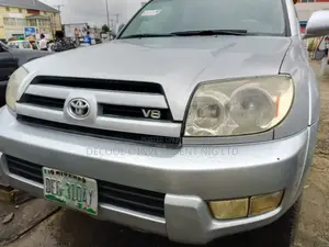 Toyota 4-Runner Limited V8 4x4 2005 Silver