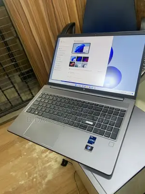 Laptop HP ZBook Power G9 i7 3GB Intel Core i7 SSD 512GB