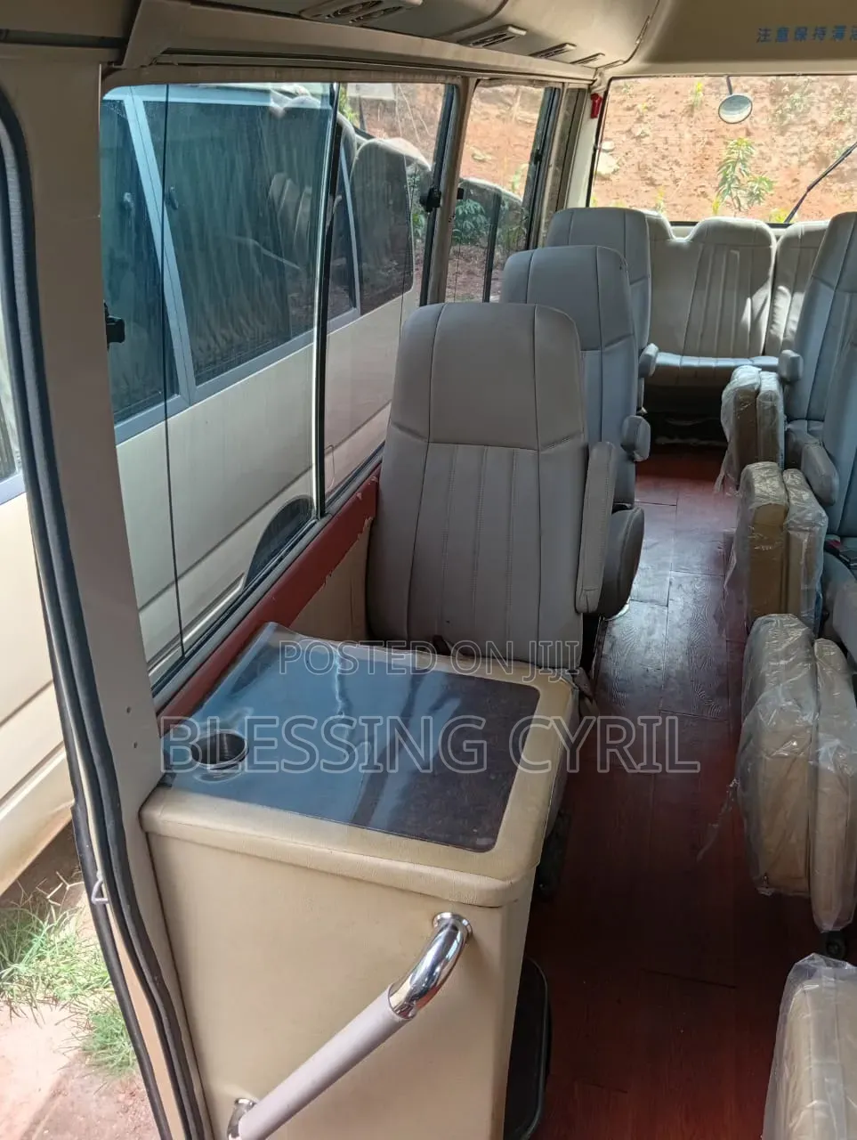 Toyota Coaster 2010 Gold