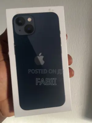 New Apple iPhone 13 128 GB Blue