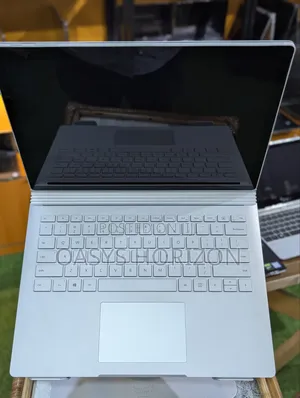 Laptop Microsoft Surface Book 2 16GB Intel Core i7 SSD 1T
