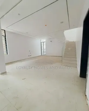 5bdrm House in Omole Phase 2 for sale