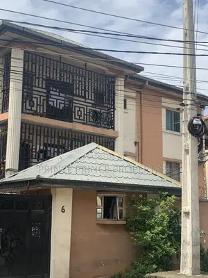 Furnished 3bdrm Block of Flats in Estate House, Aguda / Surulere