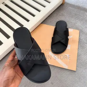Original Zara Slides Now Available in Store—-High—Quality