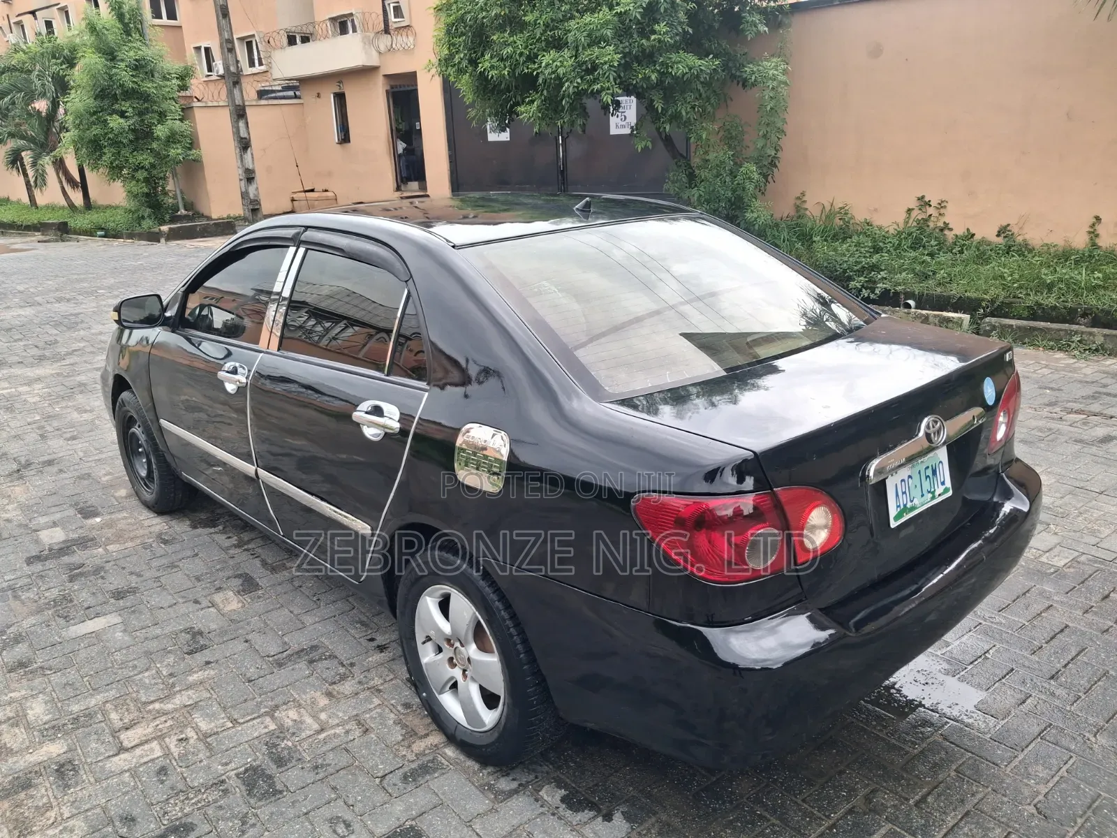 Toyota Corolla 2005 Black