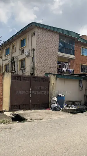 Furnished 3bdrm Block of Flats in Surulere for sale